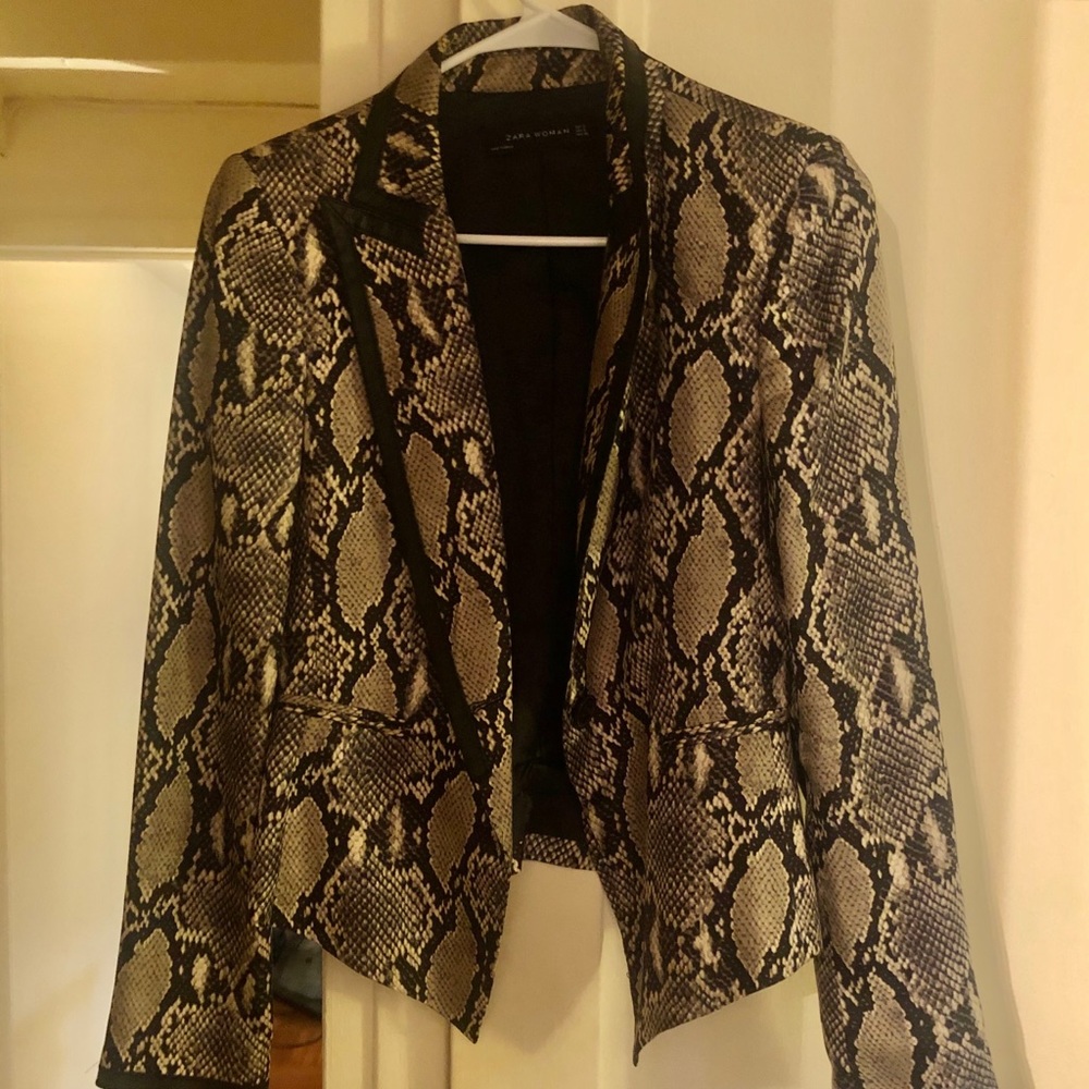Snakeskin Print Blazer